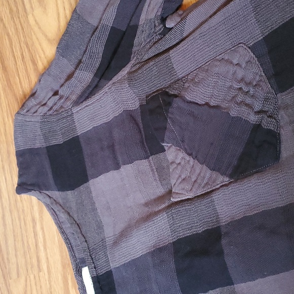 Cloth & Stone Lace Back Shirt - Picture 3 of 7